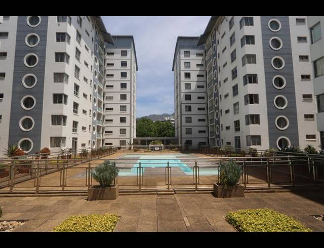 1 BEDROOM APARTMENT FOR SALE IN CLAREMONT